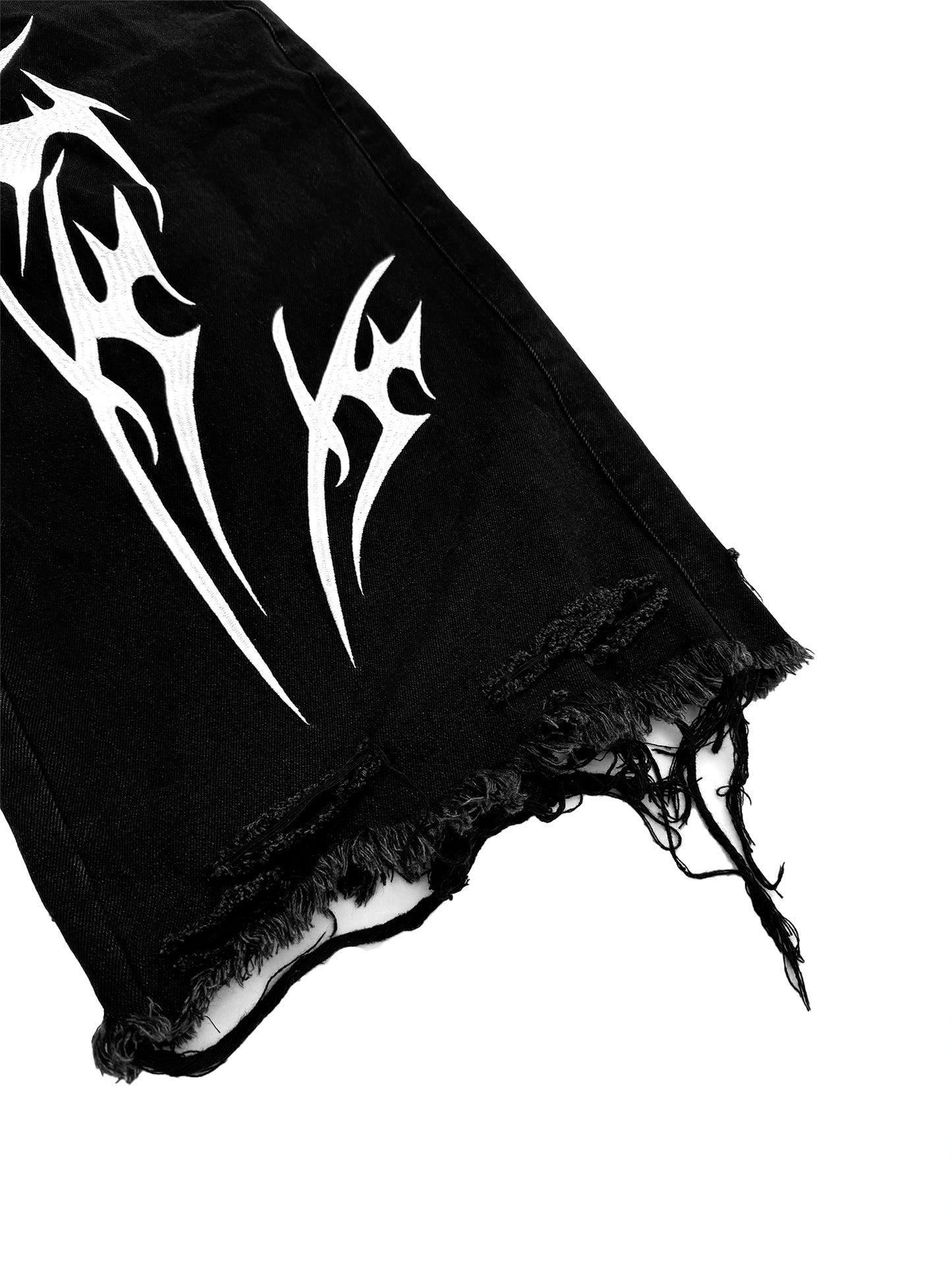 AONE4SURExBSSHTTWASIL Black Embroidery Shorts