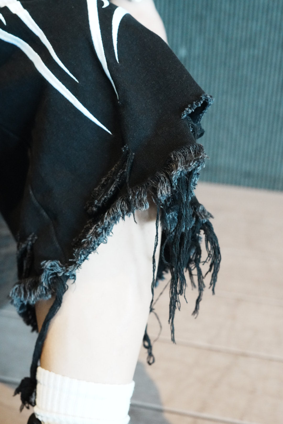 AONE4SURExBSSHTTWASIL Black Embroidery Shorts