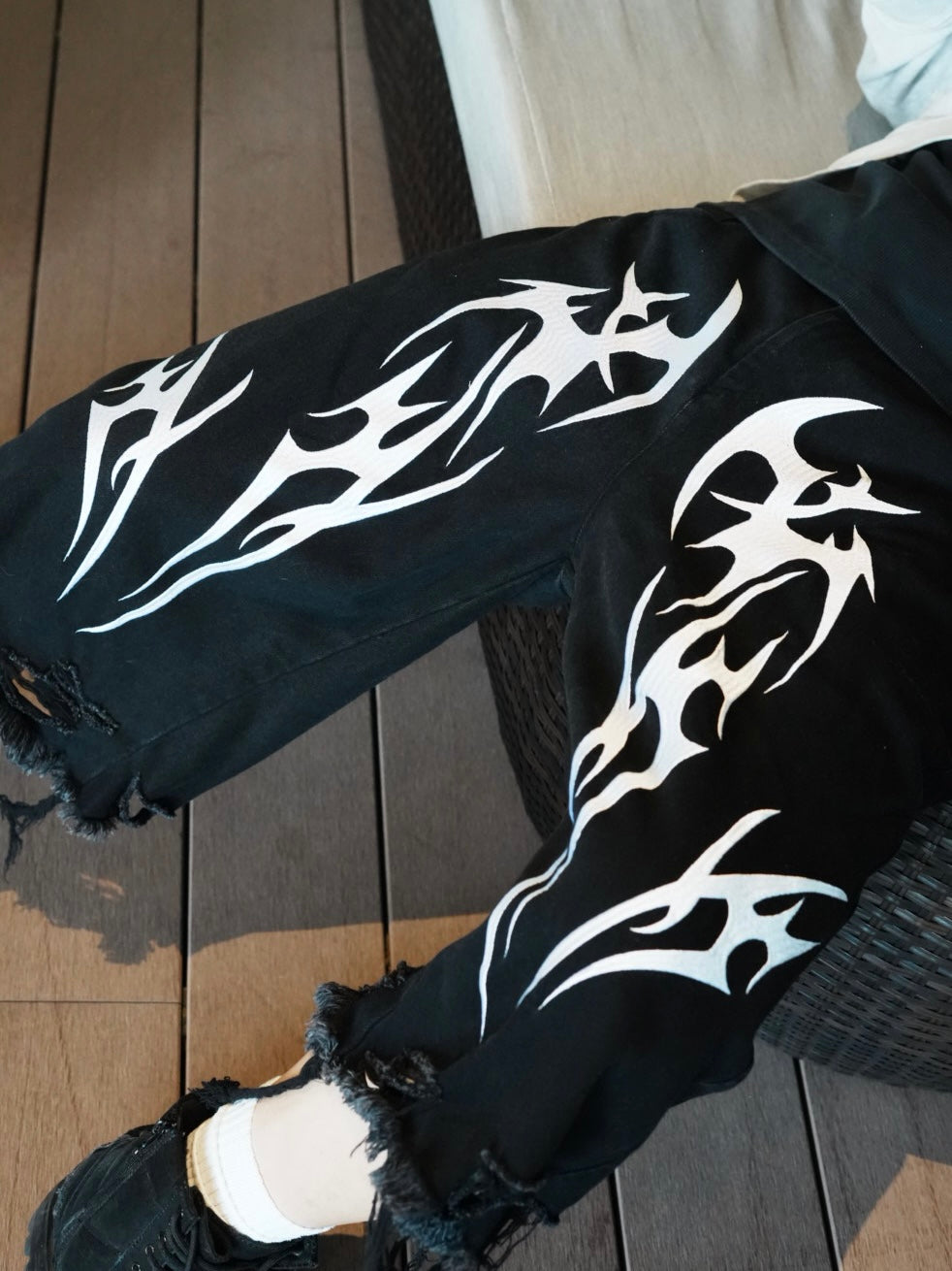 AONE4SURExBSSHTTWASIL Black Embroidery Shorts