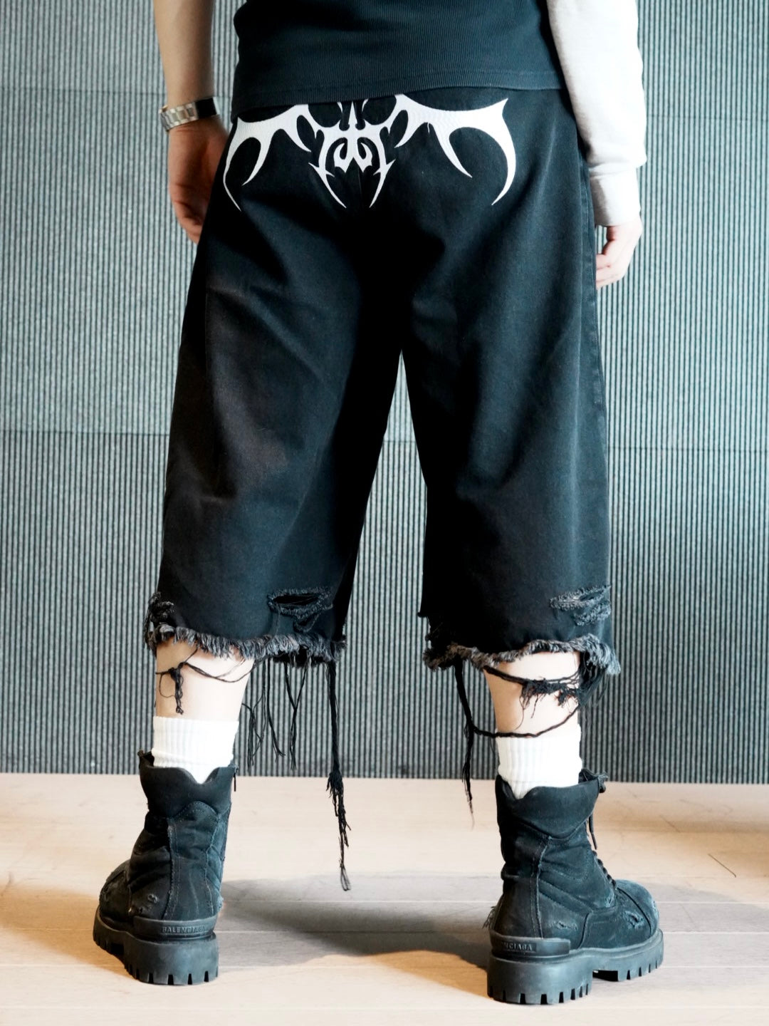 AONE4SURExBSSHTTWASIL Black Embroidery Shorts