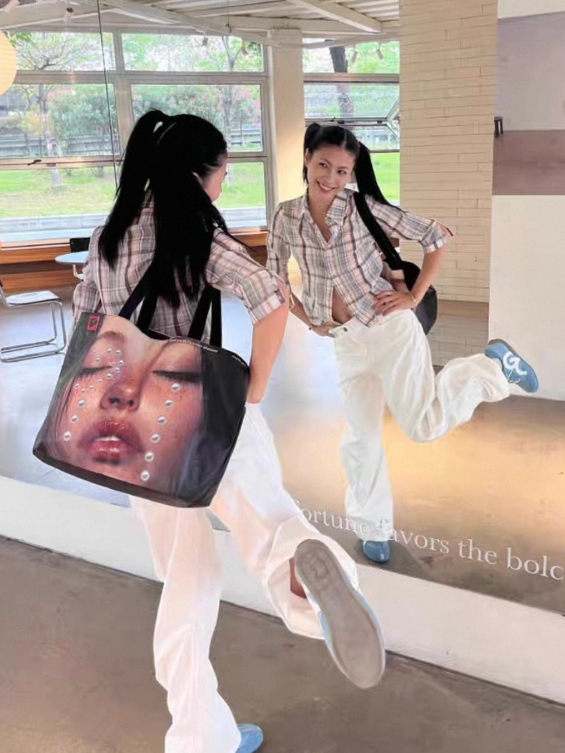 Collection Pearl tears print Tote bag