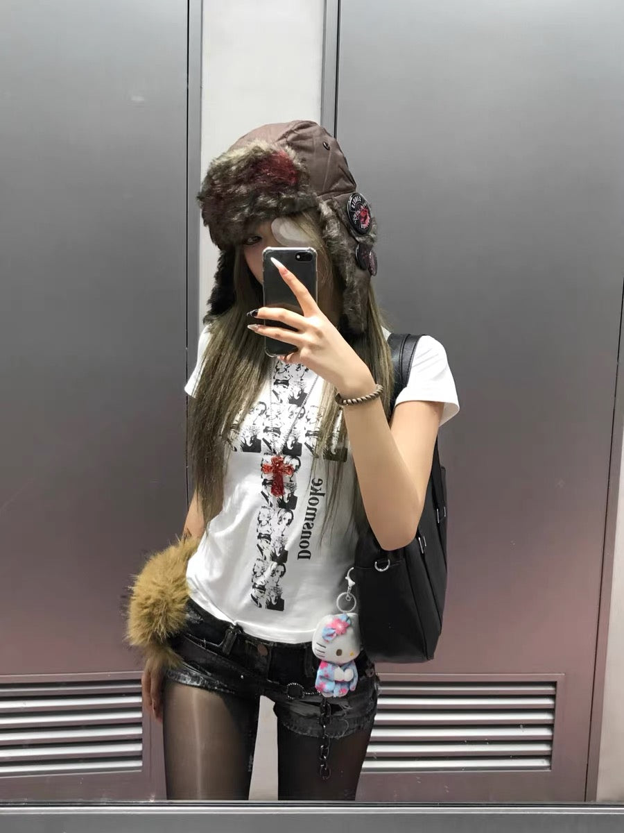 Collection Bloody Badges Ushanka hat