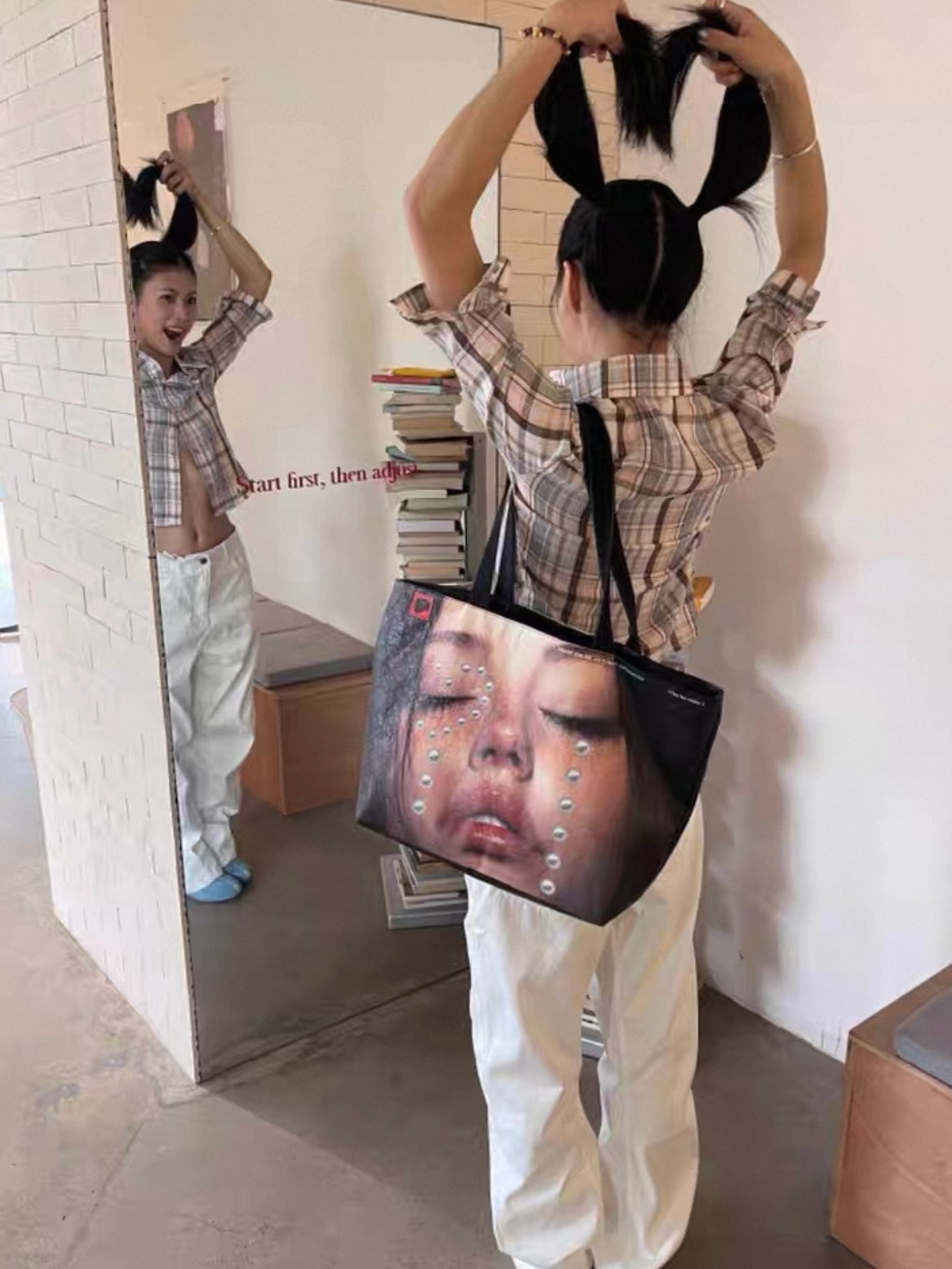Collection Pearl tears print Tote bag