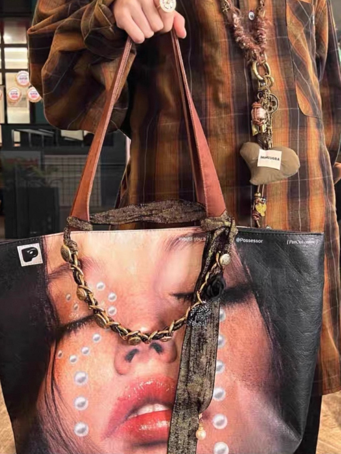 Collection Pearl tears print Tote bag