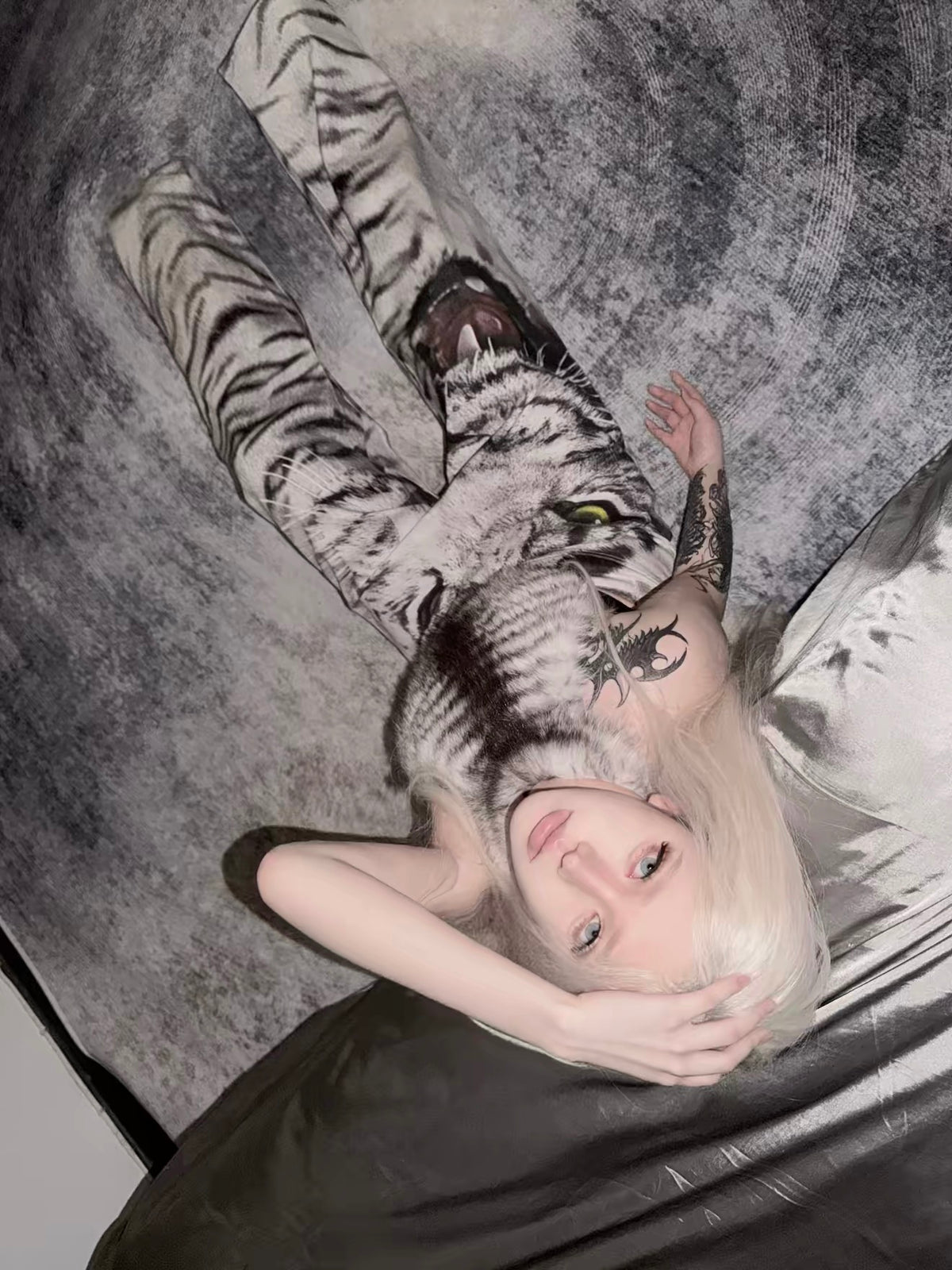 the White Tiger 3D printing waxed denim